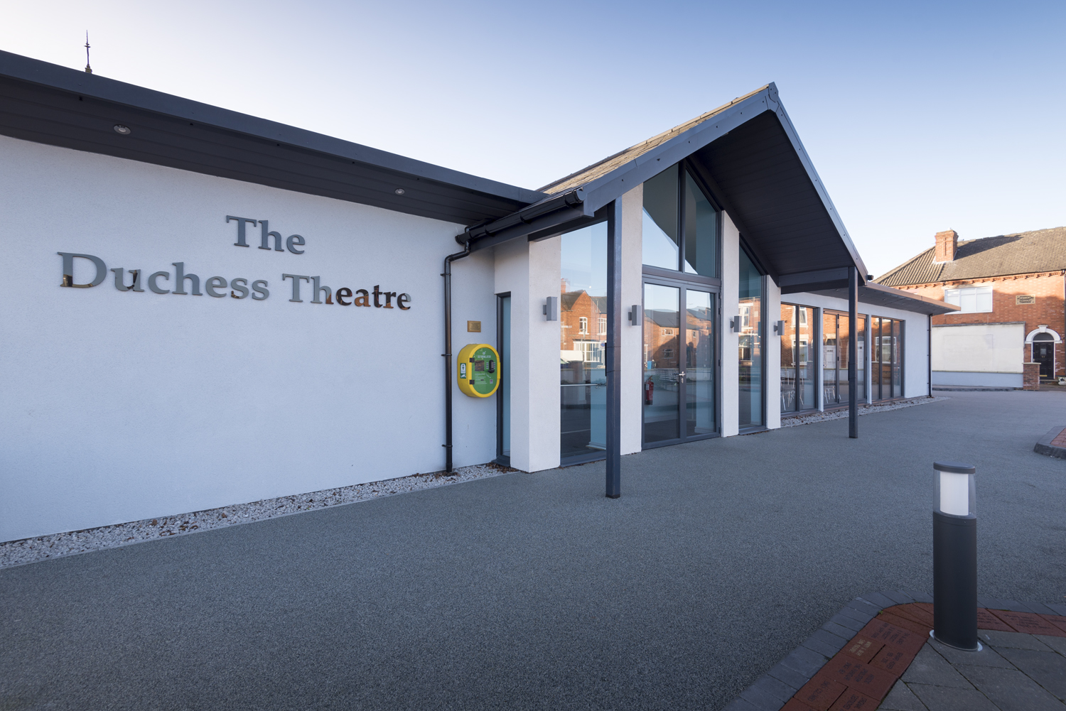 Side view of the front of the duchess theatre