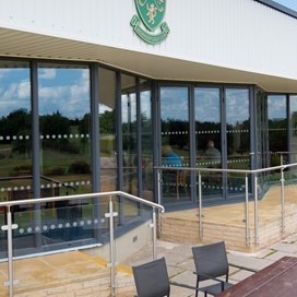 A golf club fitted with Origin bifolds